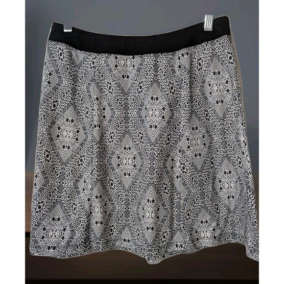 PrAna A Line Mini Skirt Black & White Design Women's Size Medium - Picture 1 of 4